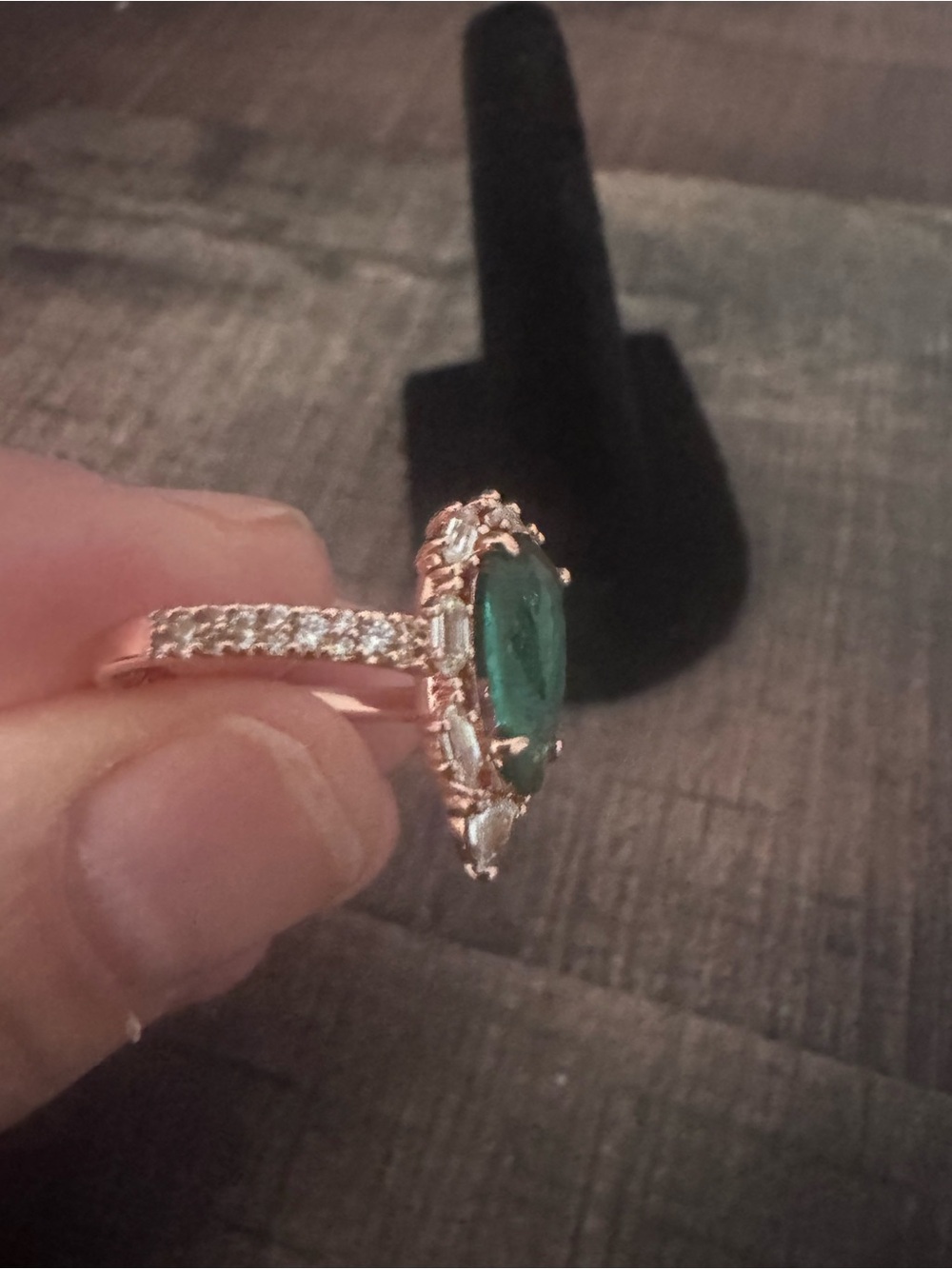 Size 7 Baguette Crystal Statement Ring - Picture 2 of 3